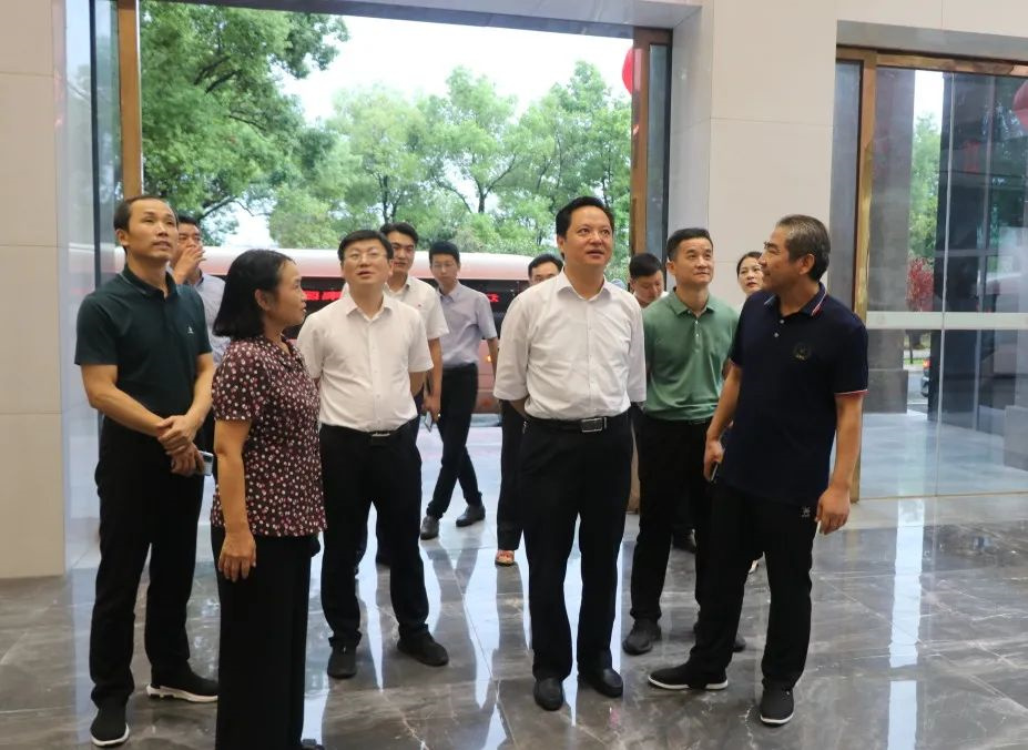 热点 | 高安市委书记郑绍一行莅临瑞阳陶瓷集团参观调研！